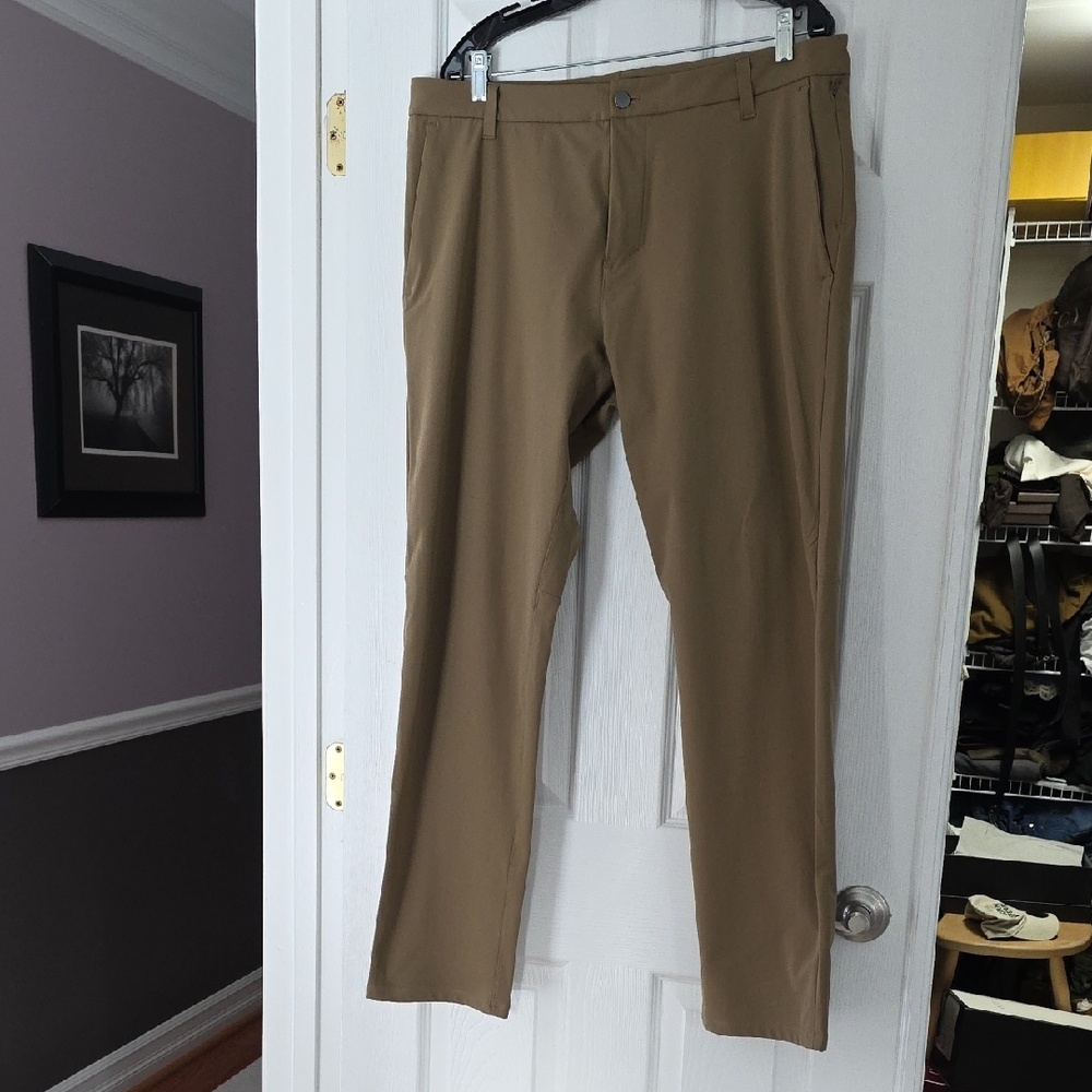 Lululemon Athletica Men's Khaki Chinos